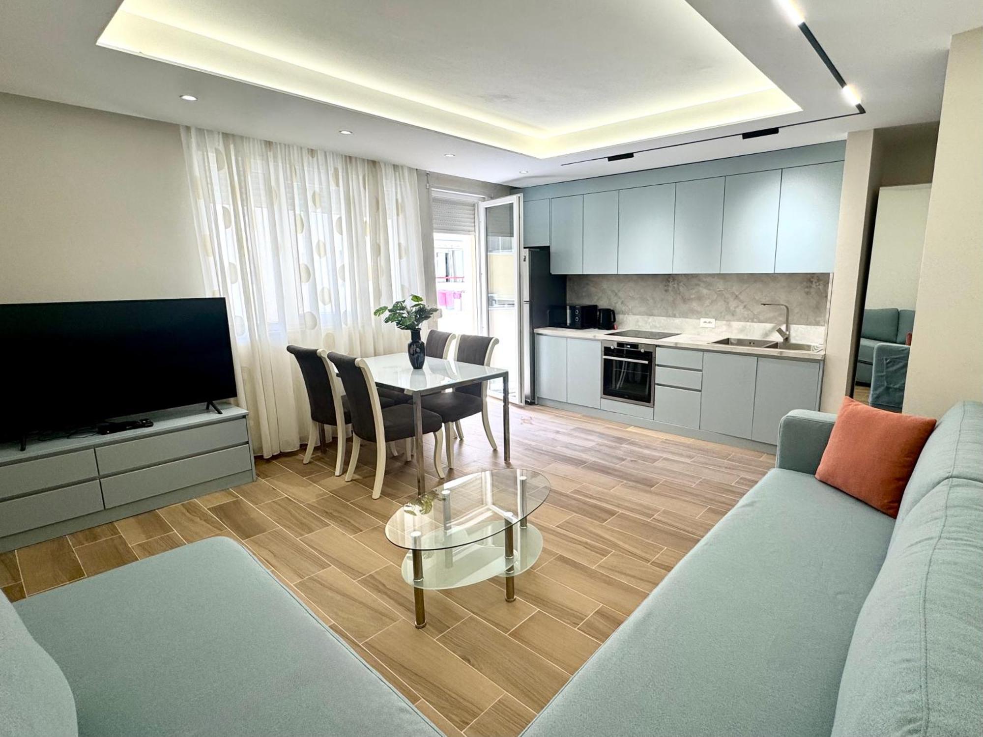 Redi's Seaside With Parking Appartamento